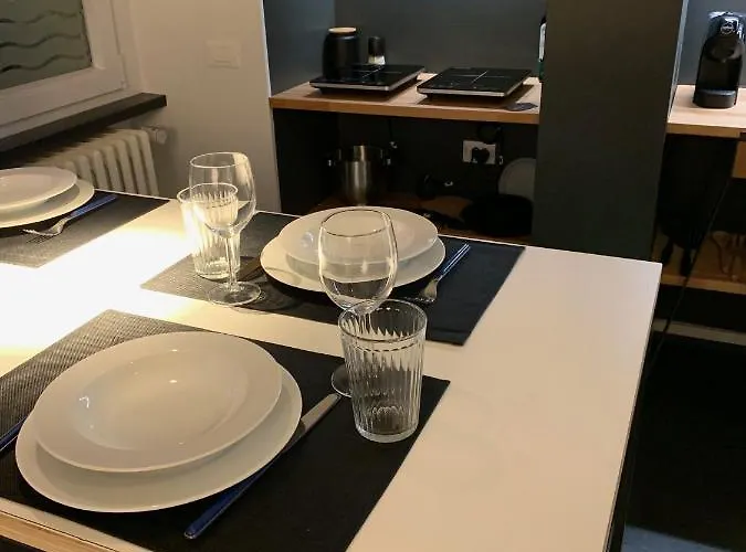 Stylish & Cosy House At Fair Apartment